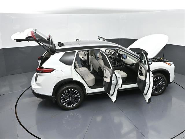 Used 2025 Nissan Rogue SL w/ Tech Package AWD/4WD image 52