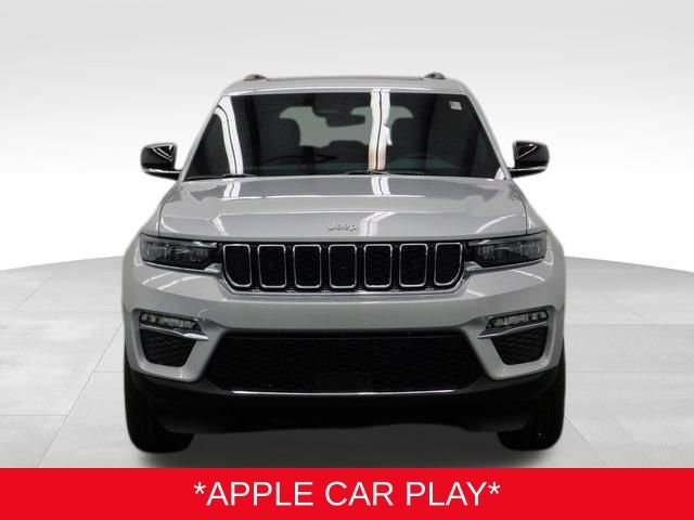 Used 2025 Jeep Grand Cherokee Limited image 3