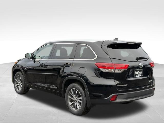 Used 2017 Toyota Highlander XLE AWD/4WD image 5