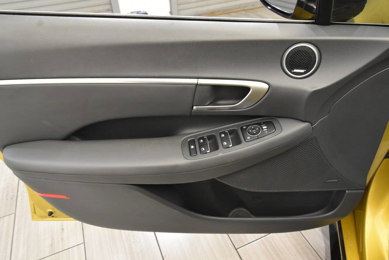 Used 2020 Hyundai Sonata SEL Plus w/ Tech Package image 13