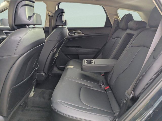 Used 2025 Kia Sportage EX w/ EX Premium Package image 33