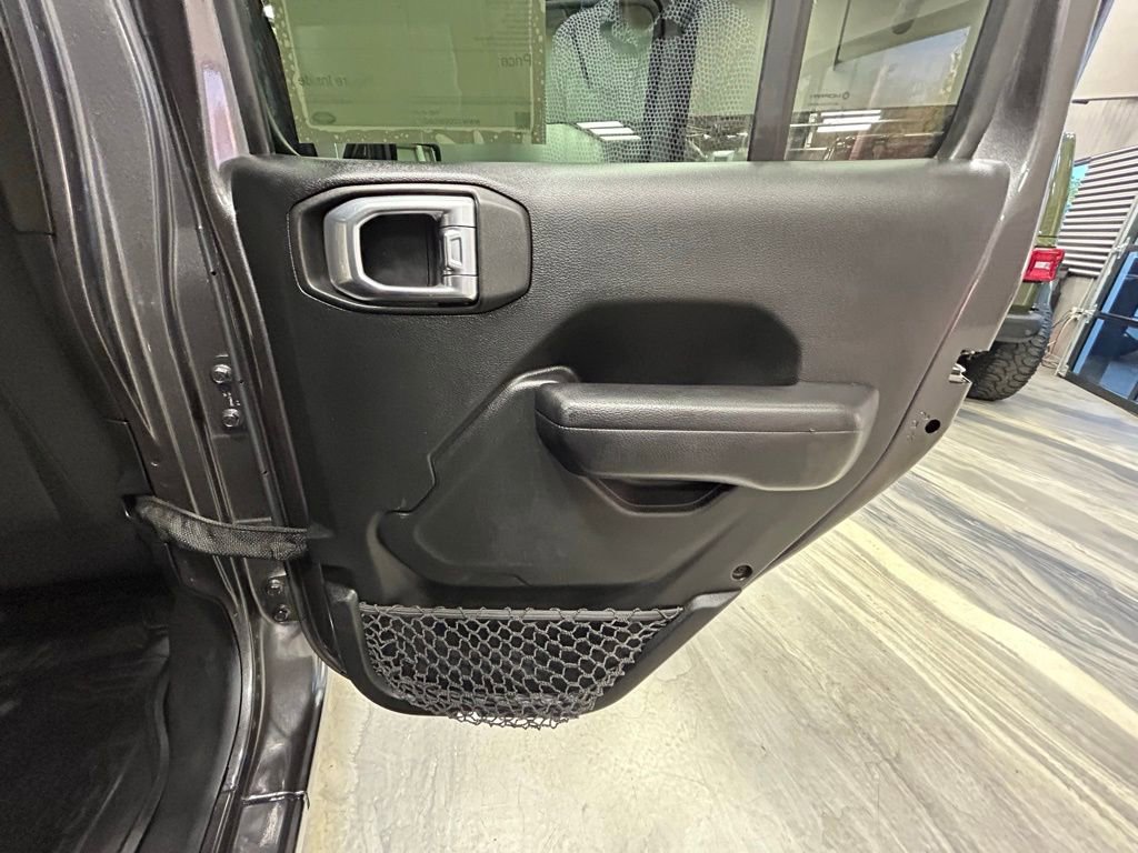 Used 2018 Jeep Wrangler Unlimited Sport S image 41