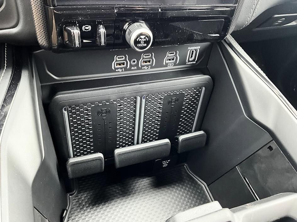 New 2026 RAM 3500 Limited image 24