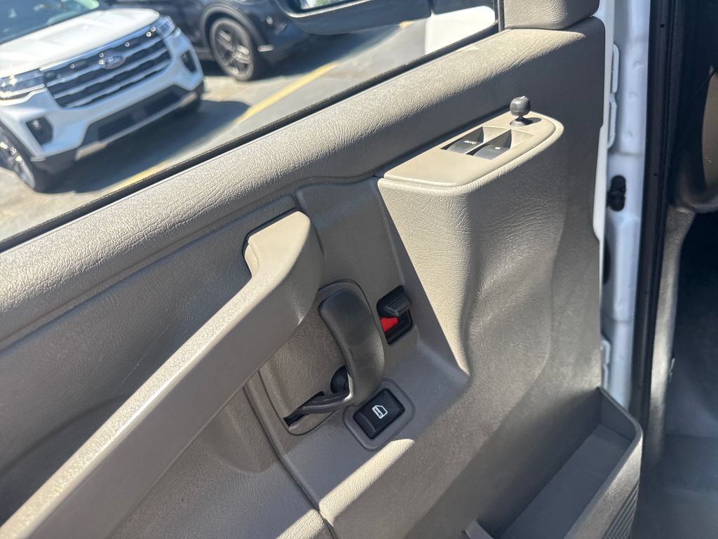 Used 2025 Chevrolet Express 2500 w/ Driver Convenience Package RWD image 28