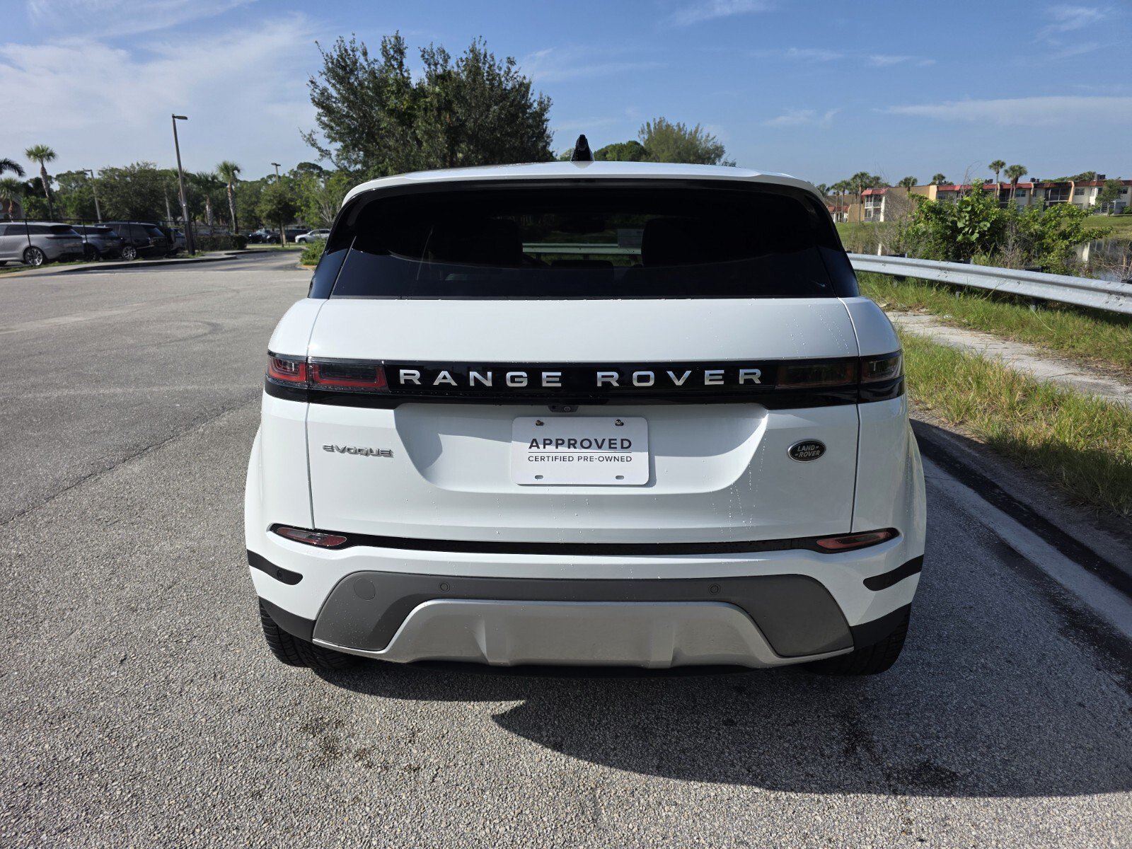 Certified 2023 Land Rover Range Rover Evoque SE AWD/4WD image 6