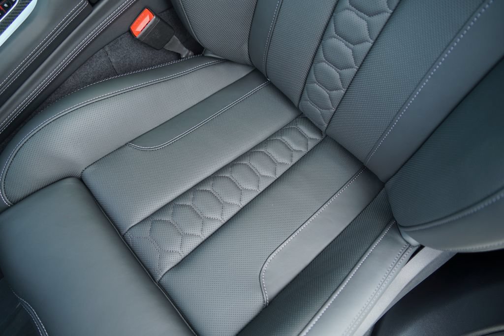 New 2026 BMW X5 M Competition w/ Executive Package AWD/4WD image 11