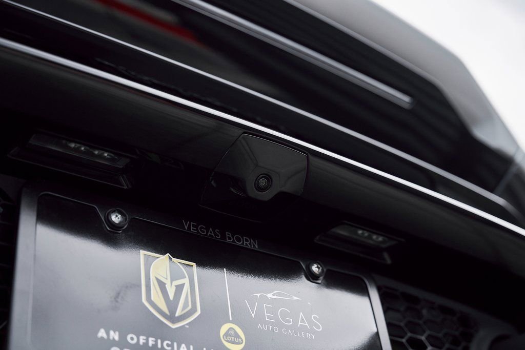 Used 2020 Lamborghini Huracan EVO image 13