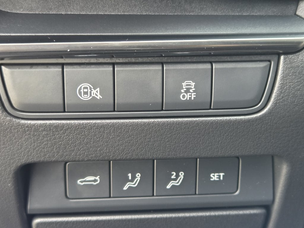 Used 2025 MAZDA MAZDA3 s FWD image 24