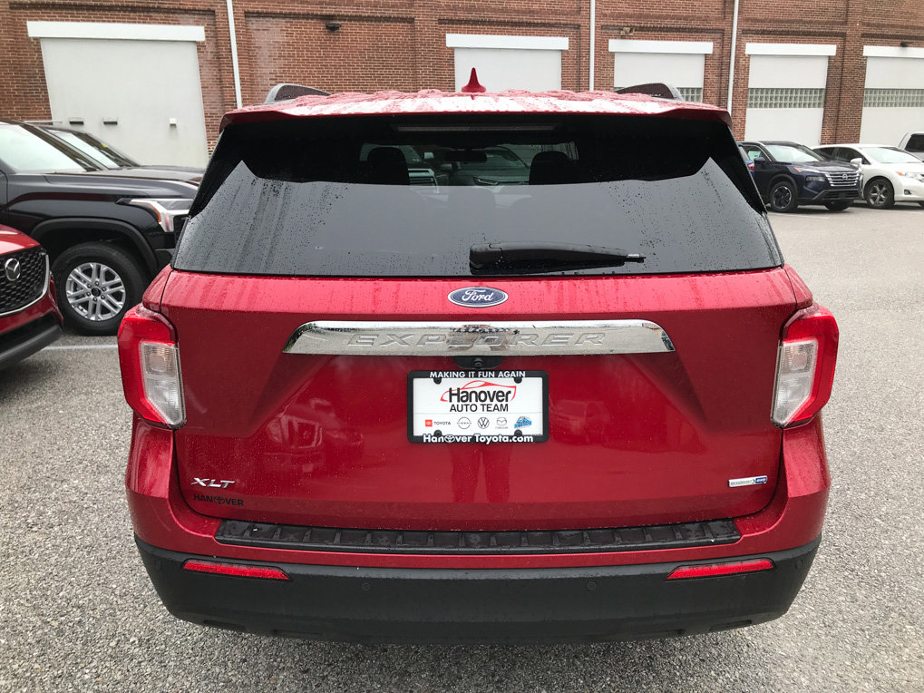 Used 2020 Ford Explorer XLT w/ Comfort Package image 6