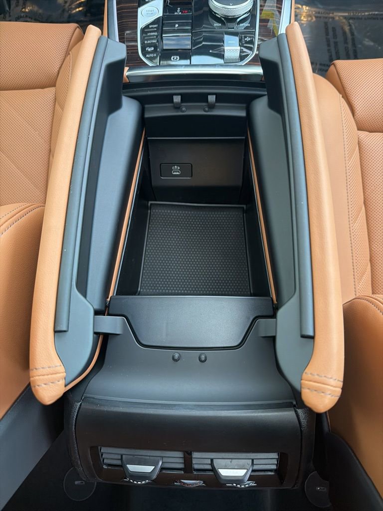 New 2026 BMW X7 M60i image 70