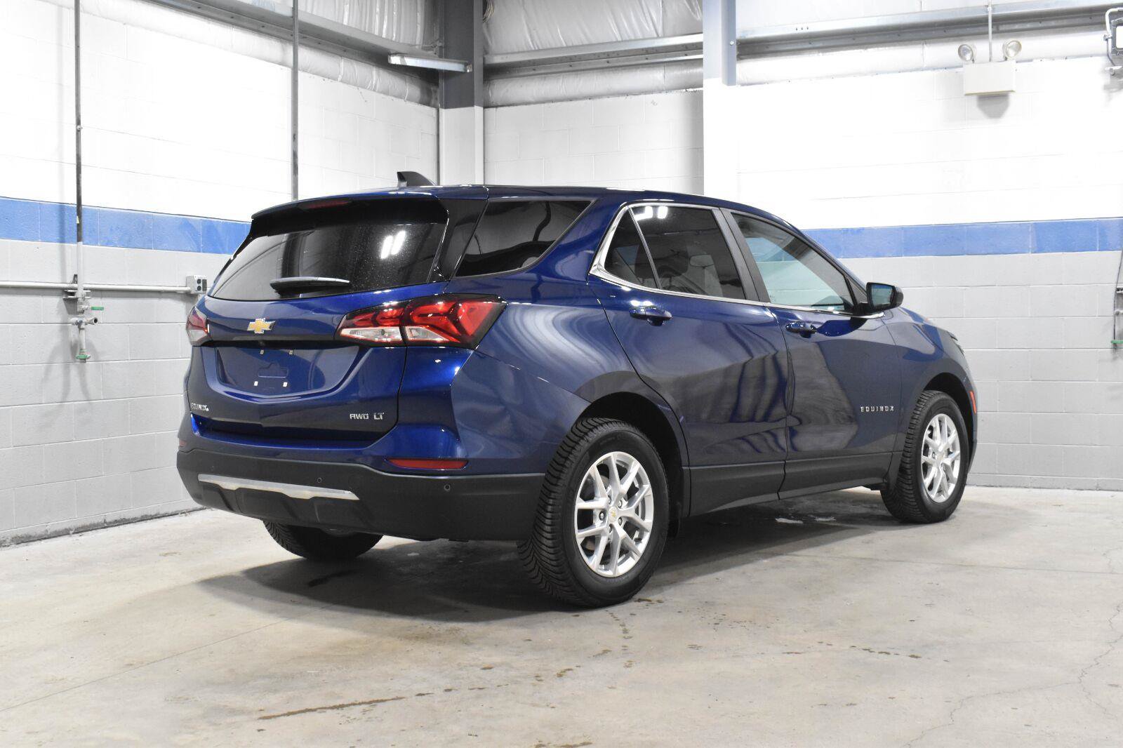 Used 2022 Chevrolet Equinox LT AWD/4WD image 25