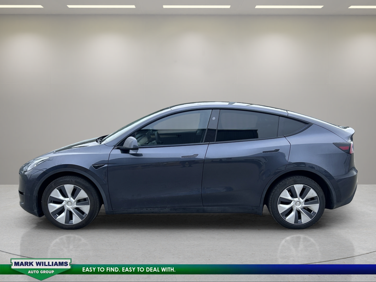 Used 2024 Tesla Model Y Long Range AWD/4WD image 4
