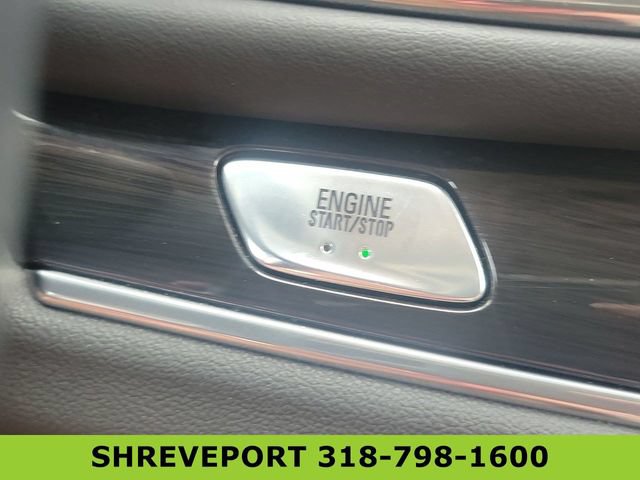 Certified 2020 Buick Enclave Essence w/ Sound and Sites Package FWD image 17