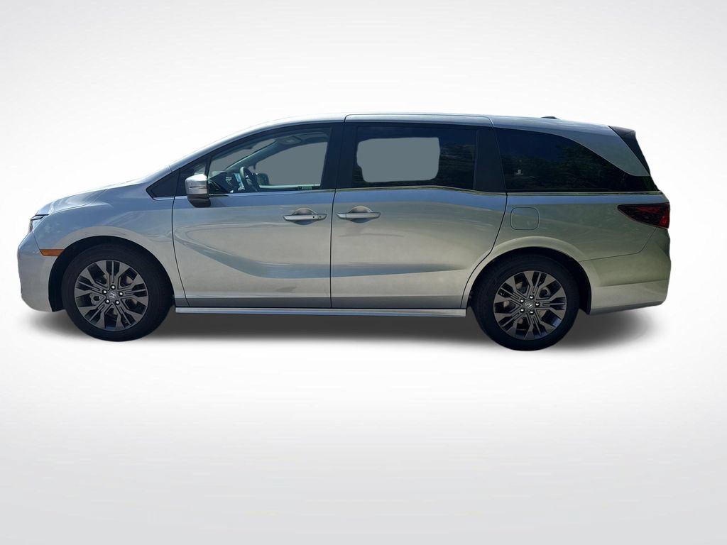New 2026 Honda Odyssey Touring image 6