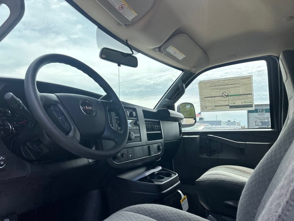 New 2026 GMC Savana 2500 w/ Driver Convenience Package RWD image 25