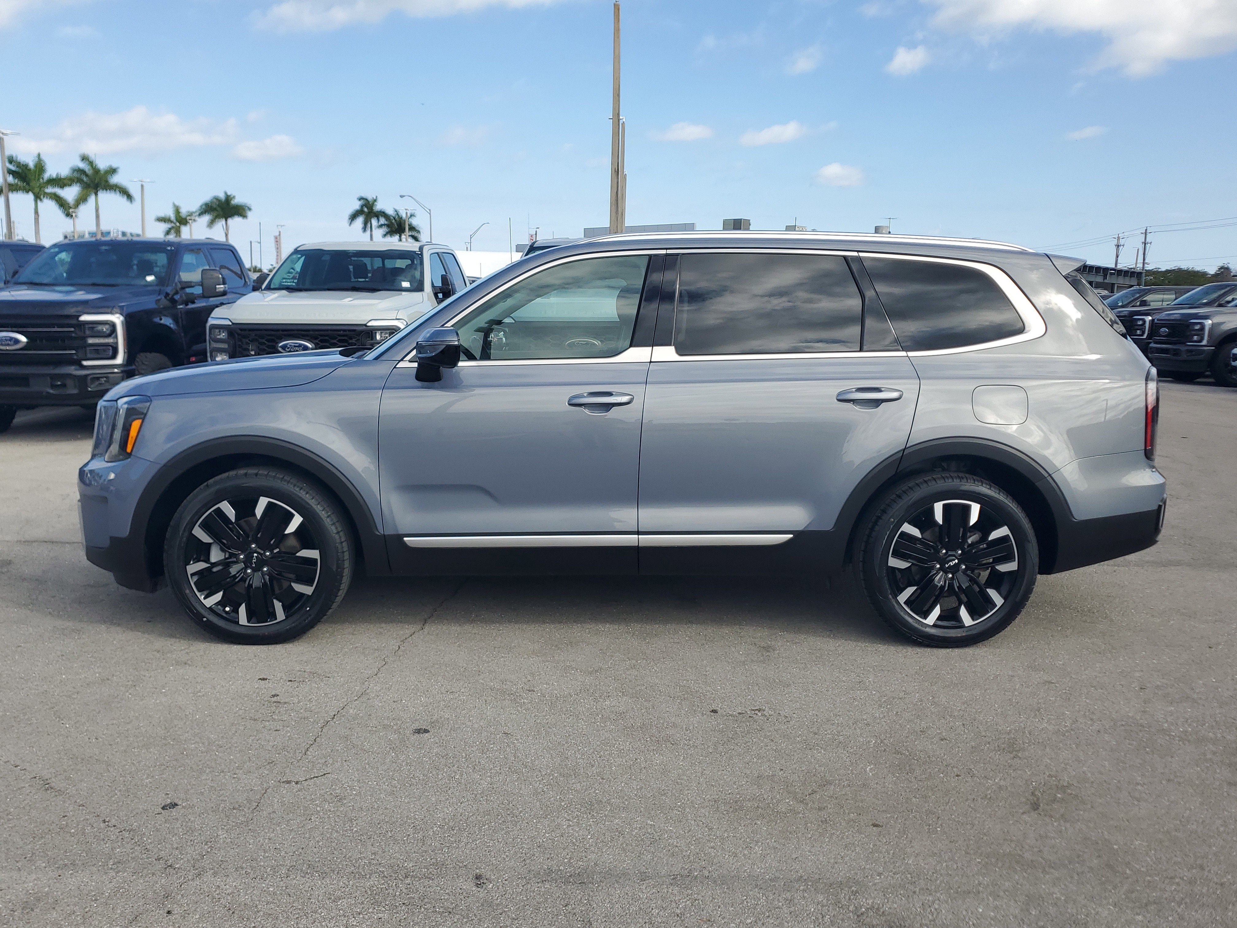 Used 2024 Kia Telluride SX image 8