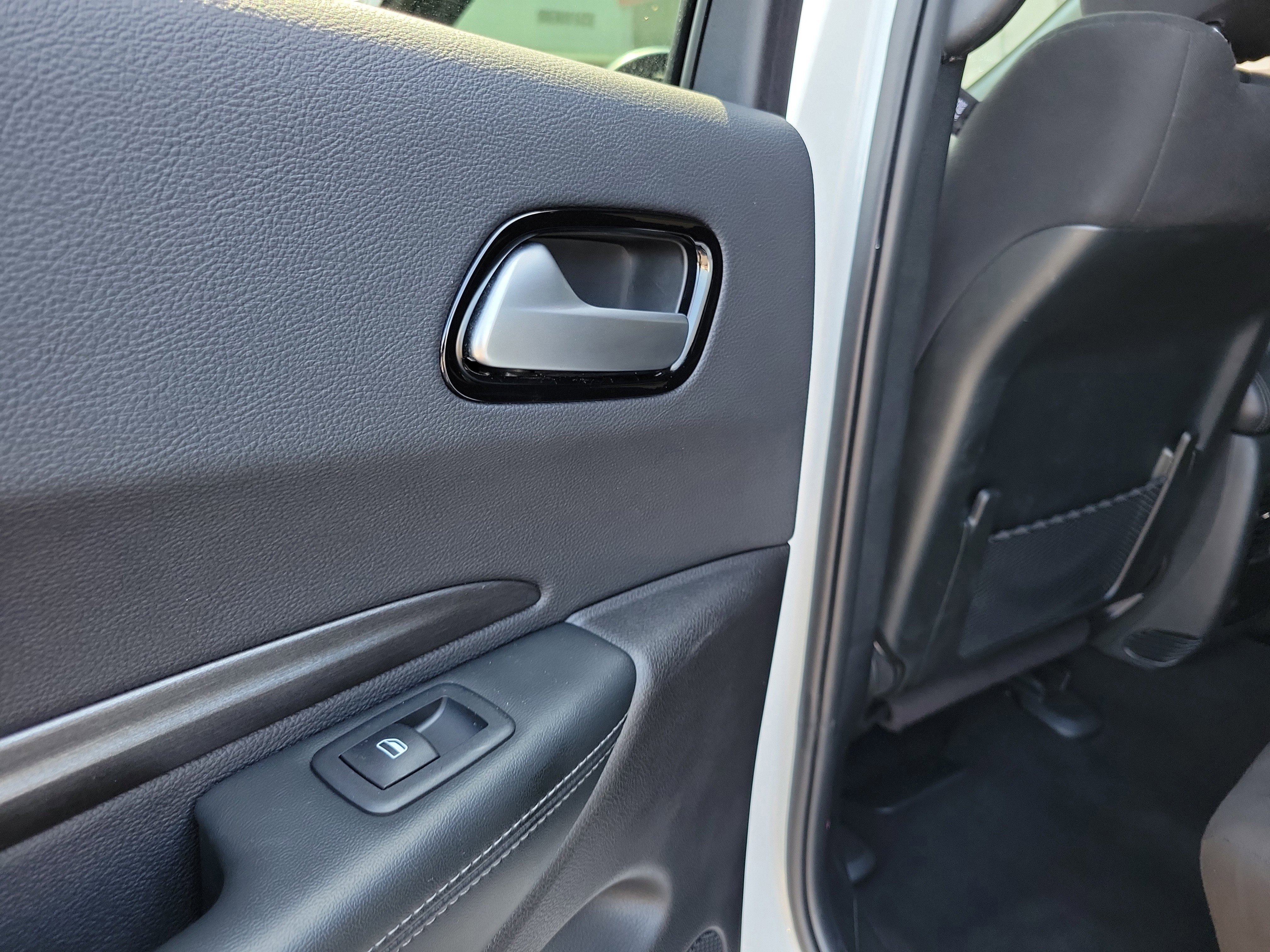 Used 2024 Dodge Durango SXT AWD/4WD image 13