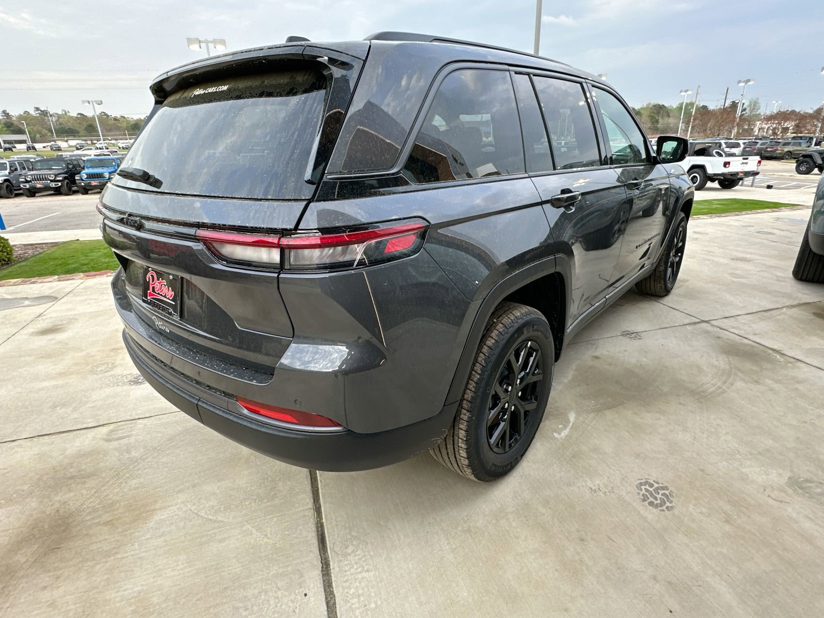 New 2026 Jeep Grand Cherokee Altitude AWD/4WD image 8