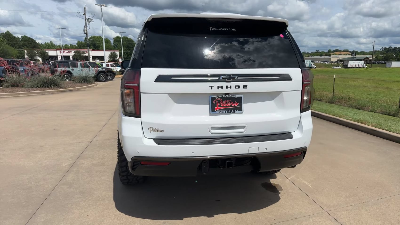 Used 2021 Chevrolet Tahoe Z71 w/ Luxury Package AWD/4WD image 6