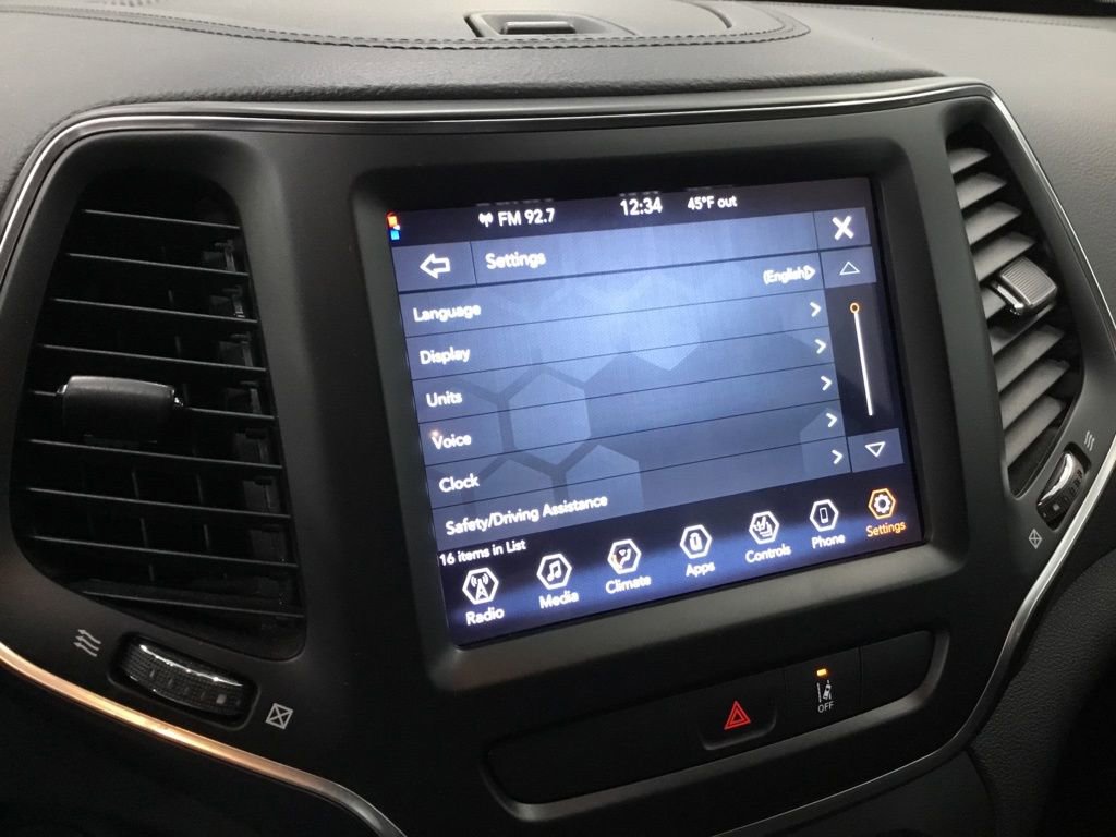 Used 2022 Jeep Cherokee Latitude w/ Trailer Tow Group image 27