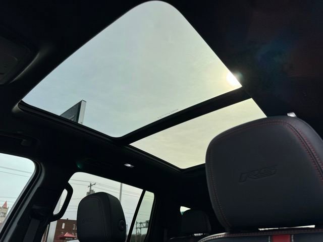 Used 2024 Chevrolet Traverse RS w/ LPO, Floor Liner Package image 13