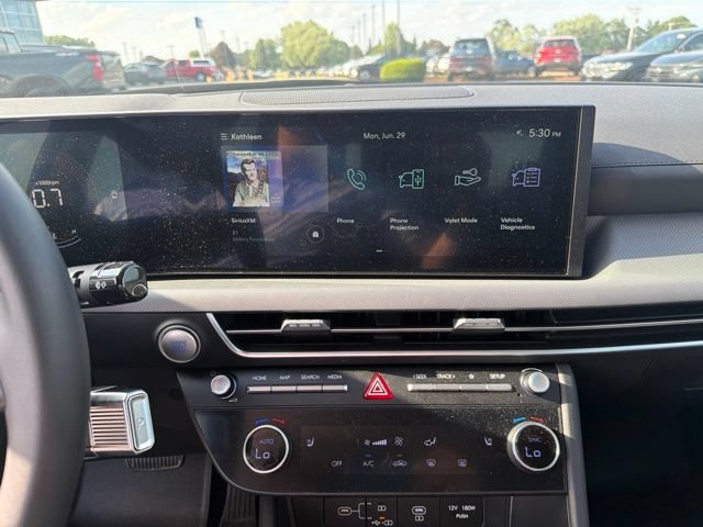 Certified 2025 Hyundai Sonata SEL AWD/4WD image 11