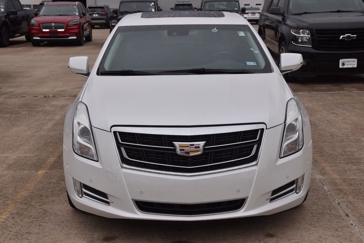 Used 2016 Cadillac XTS Luxury w/ Driver Awareness Package FWD image 3