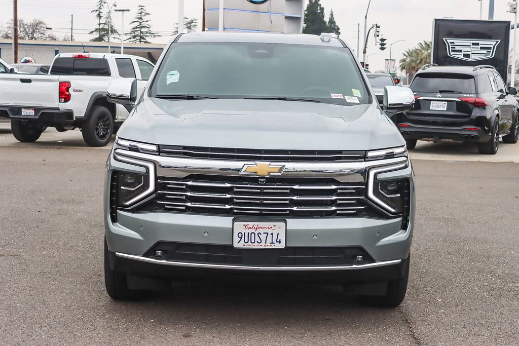 Used 2025 Chevrolet Suburban Premier image 6