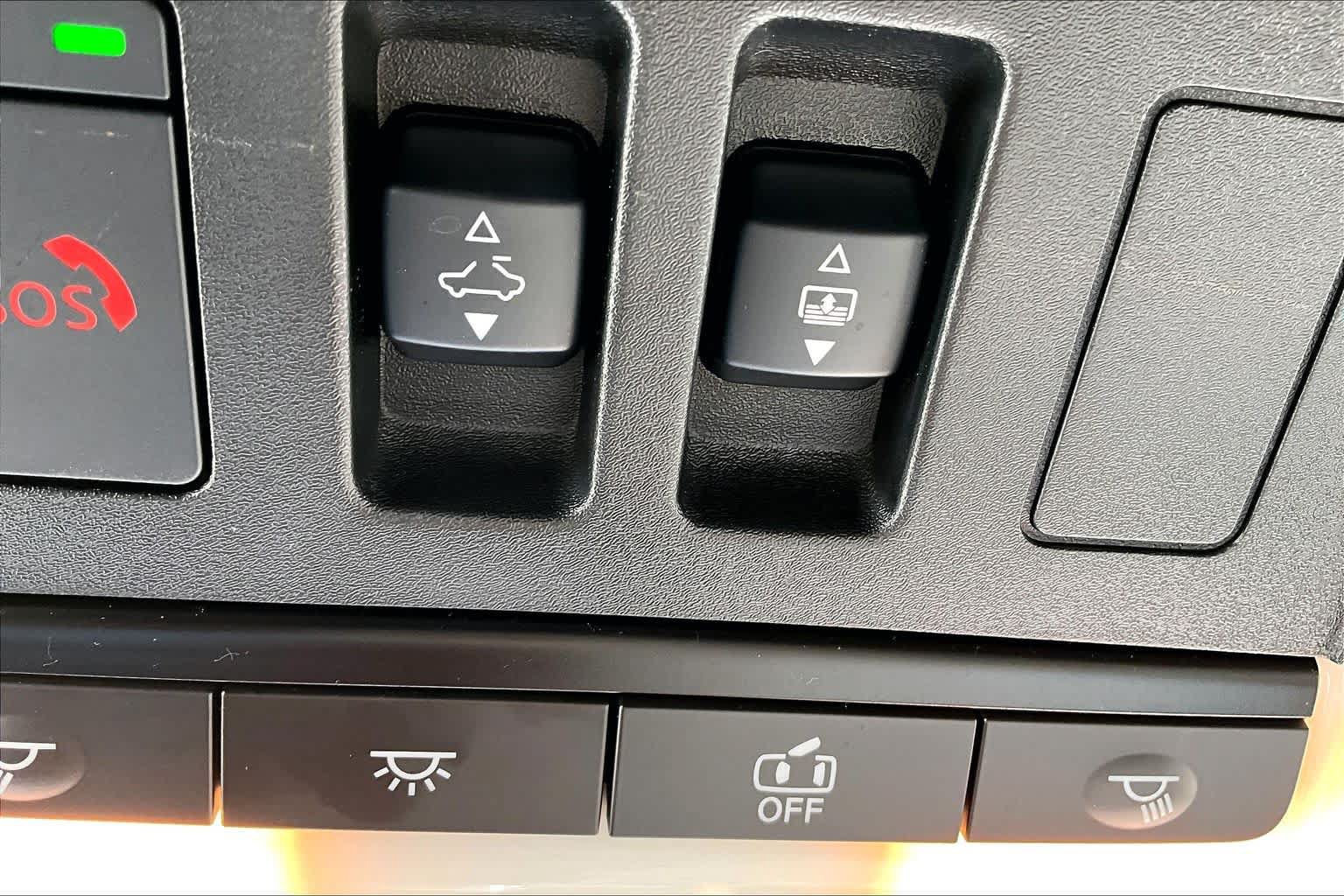 Used 2026 Nissan Rogue SV FWD image 34