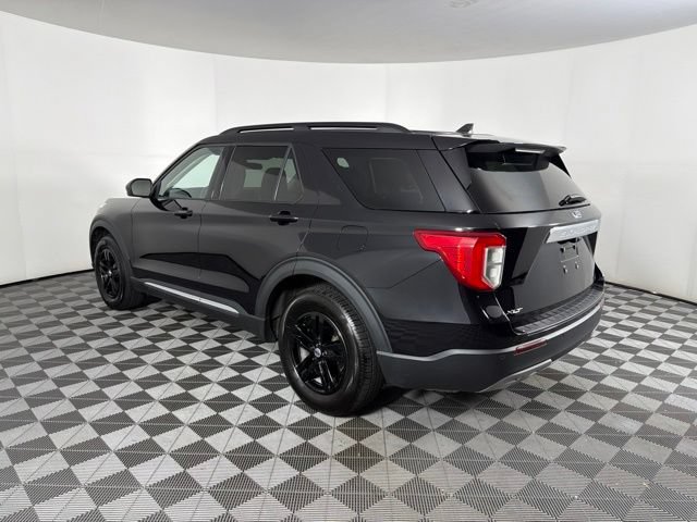 Used 2024 Ford Explorer XLT w/ Equipment Group 202A RWD image 20