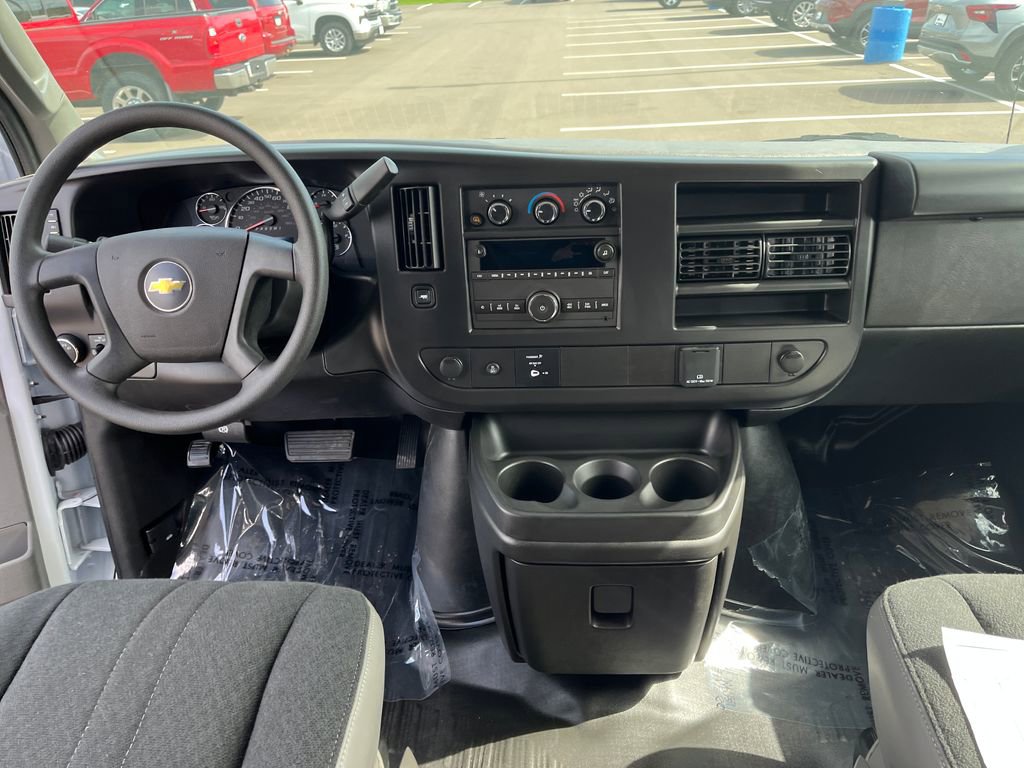 New 2026 Chevrolet Express 2500 RWD image 12