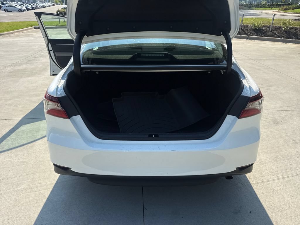 Used 2023 Toyota Camry LE FWD image 32