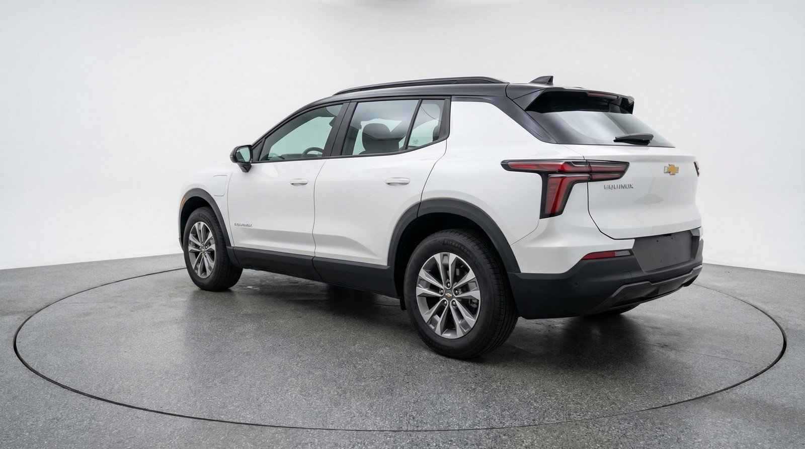 Used 2025 Chevrolet Equinox LT image 6