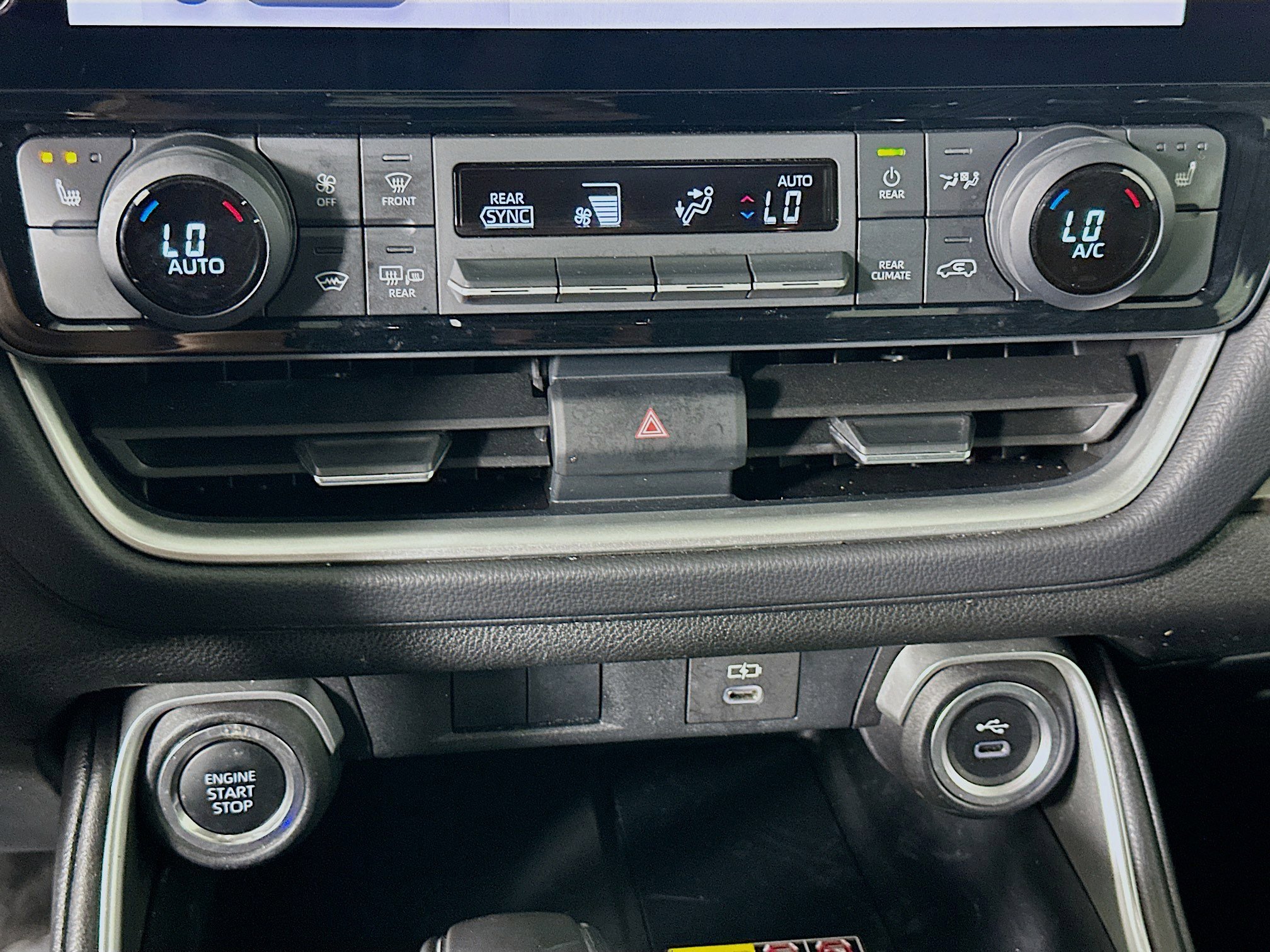 Used 2025 Toyota Grand Highlander XLE image 23