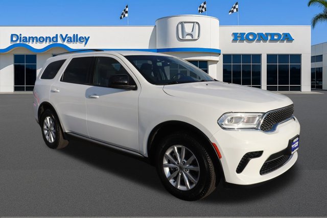 Used 2023 Dodge Durango SXT image 1