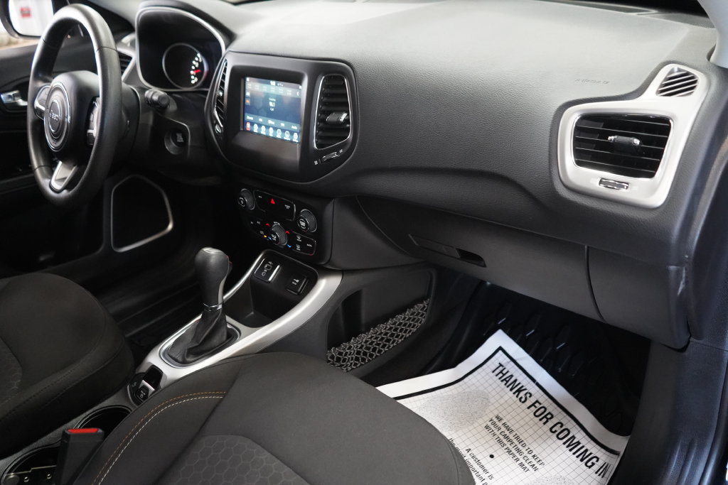 Used 2019 Jeep Compass Sport FWD image 21