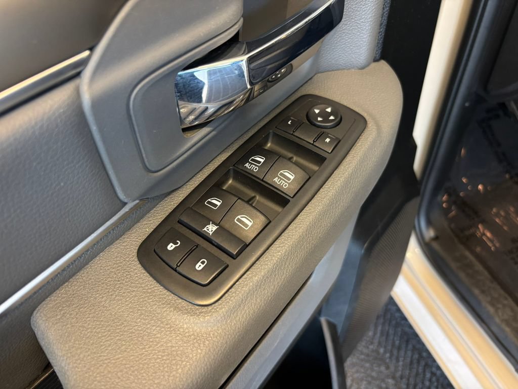 Used 2019 RAM 1500 Warlock w/ Electronics Group RWD image 15