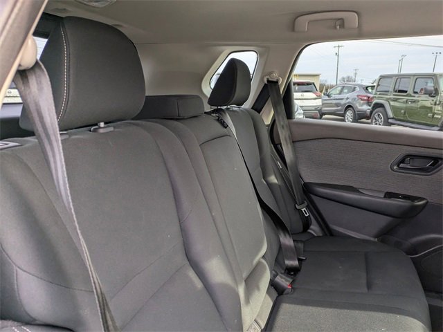 Used 2023 Nissan Rogue S image 30