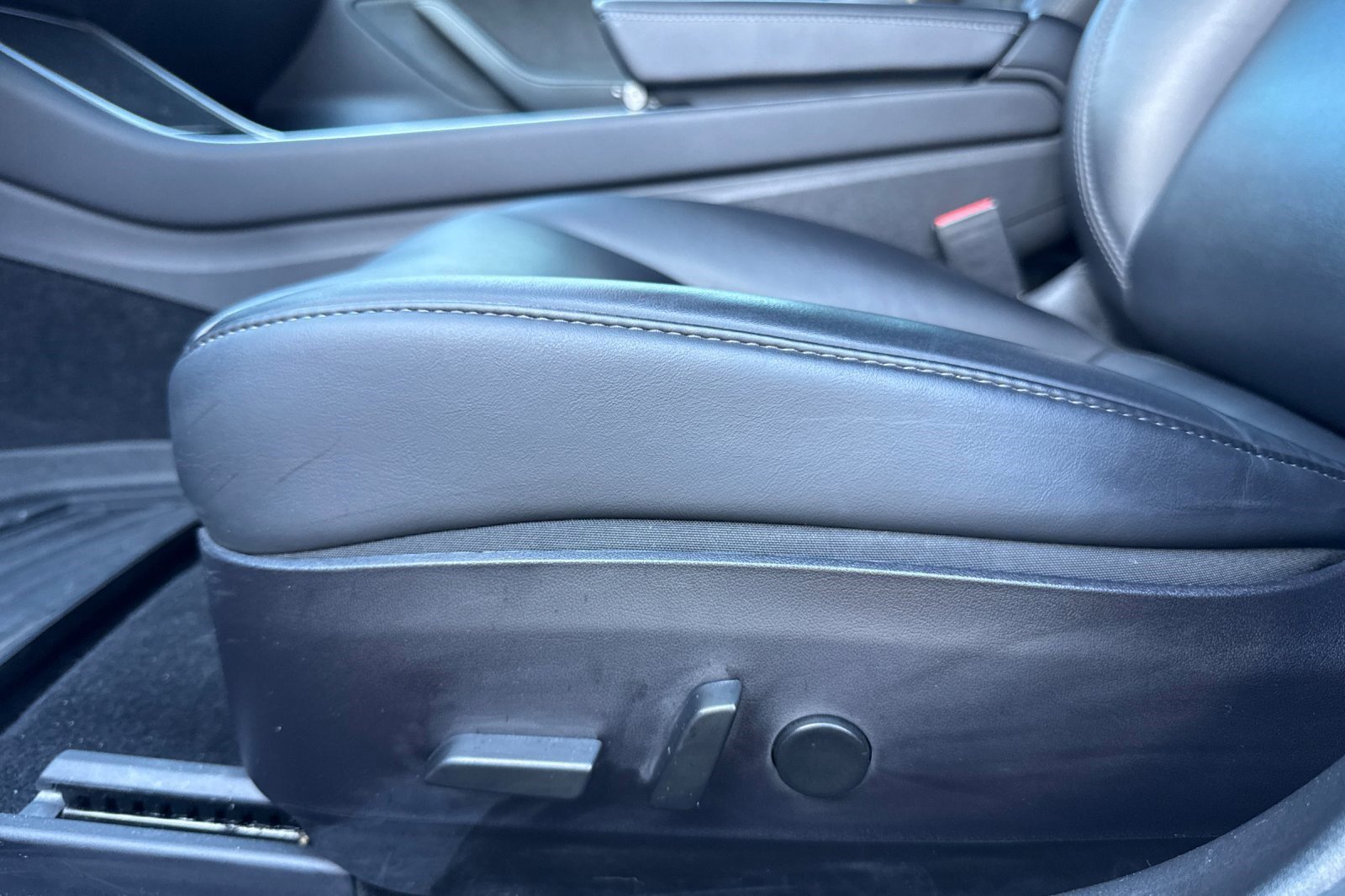 Used 2020 Tesla Model 3 Standard Range image 14