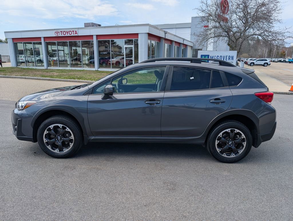 Used 2023 Subaru Crosstrek 2.0i Premium AWD/4WD image 2