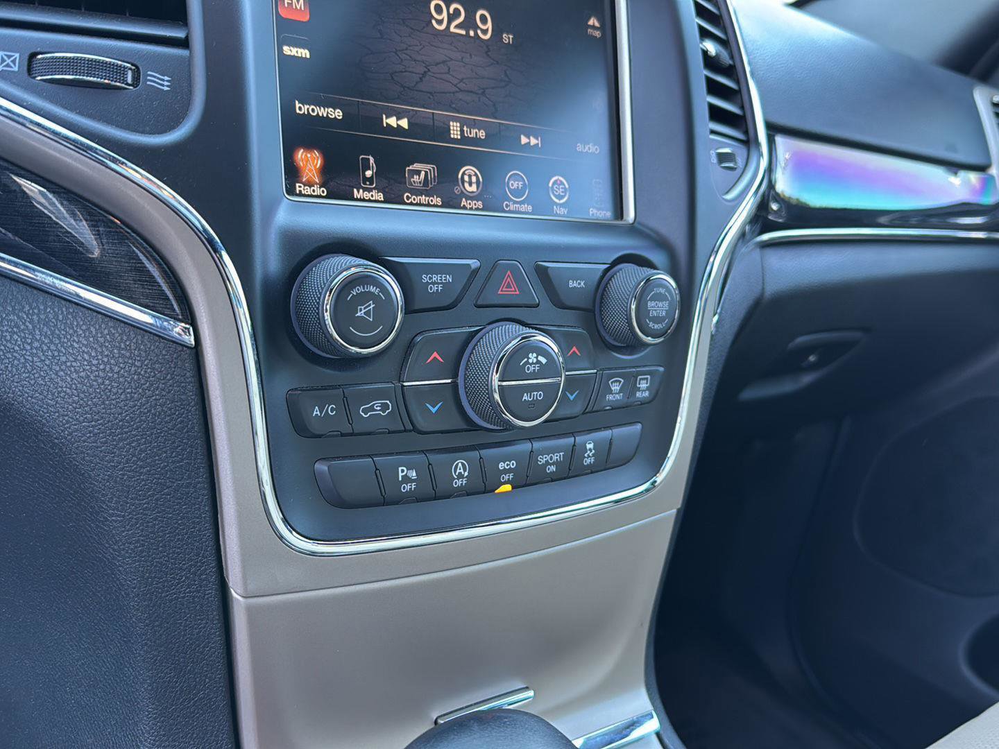 Used 2016 Jeep Grand Cherokee Limited 75th Anniversary image 22