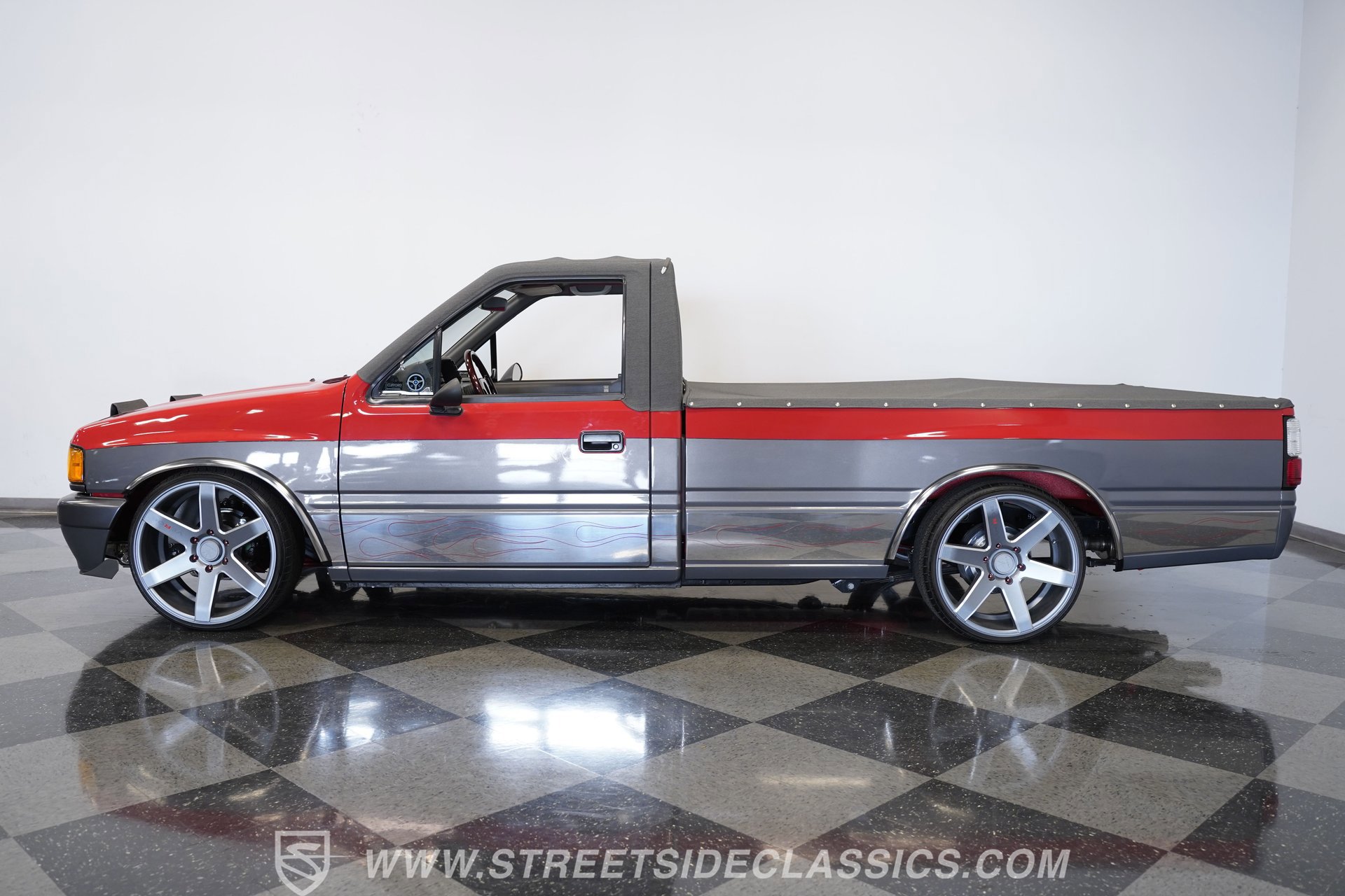 Used 1989 Isuzu Pickup S image 2