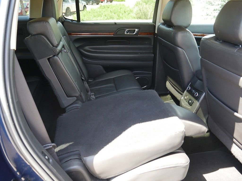 Used 2017 Lincoln MKT AWD w/ Technology Package image 61