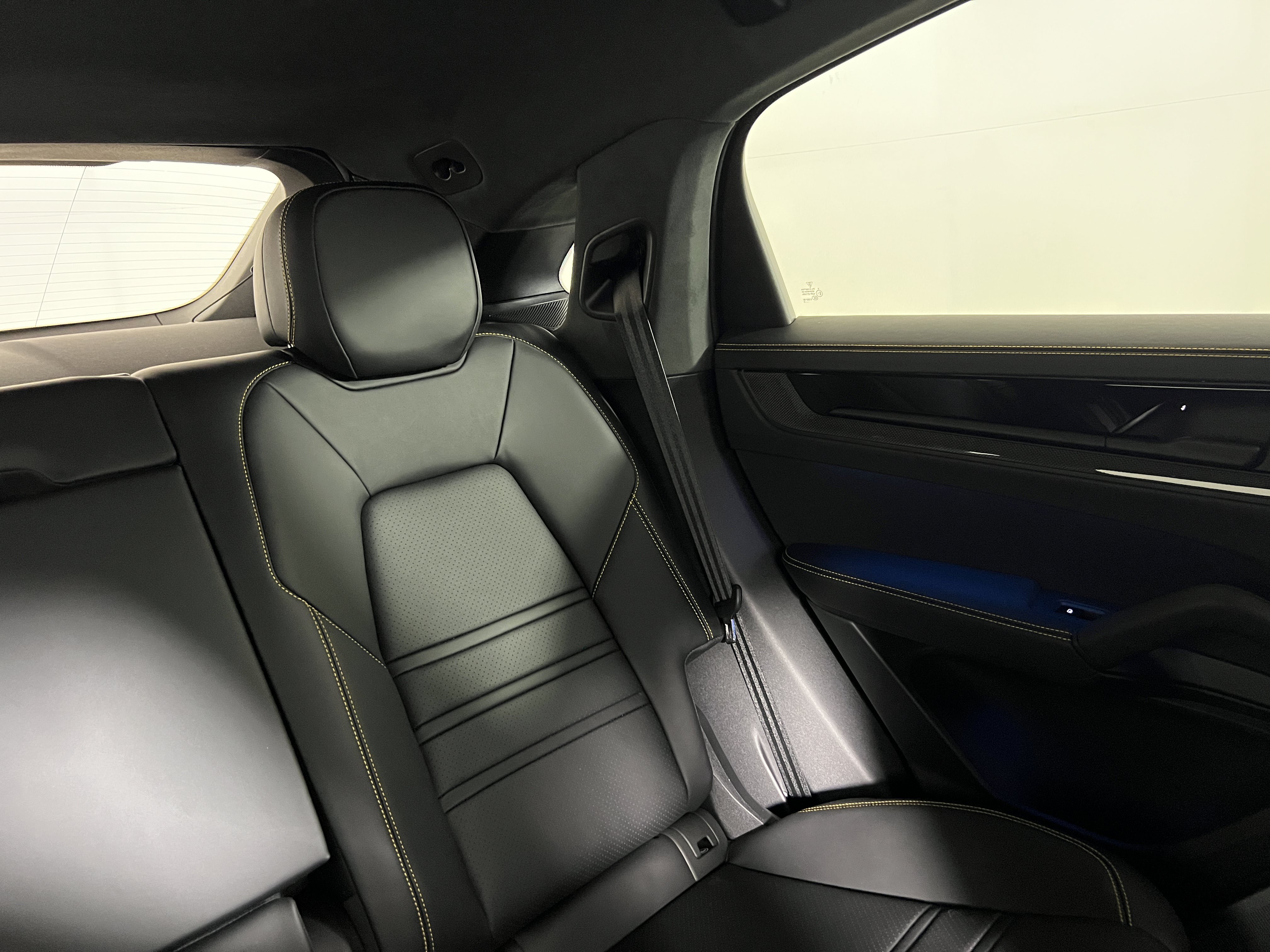 New 2026 Porsche Cayenne Turbo GT AWD/4WD image 17