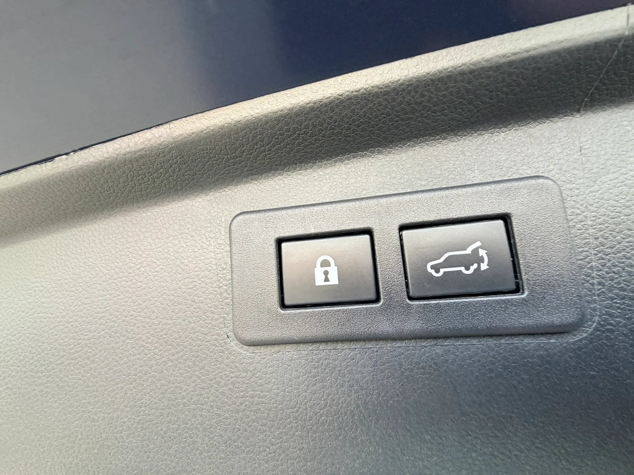 Used 2025 Subaru Outback Premium w/ Popular Package #1A AWD/4WD image 27