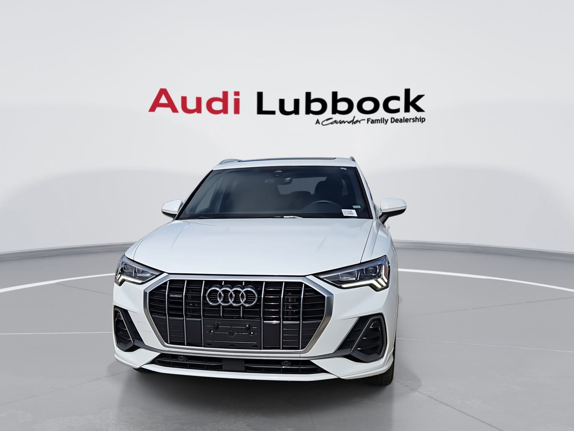 Certified 2025 Audi Q3 2.0T Premium AWD/4WD image 3