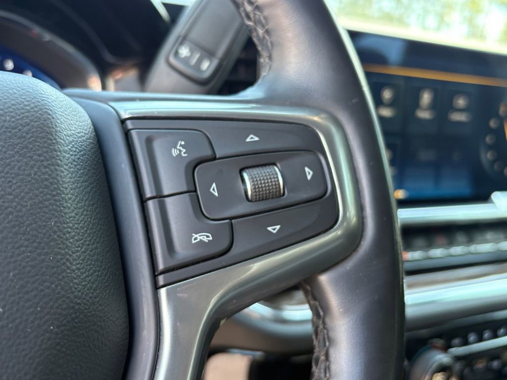Used 2023 Chevrolet Silverado 1500 LT AWD/4WD image 16