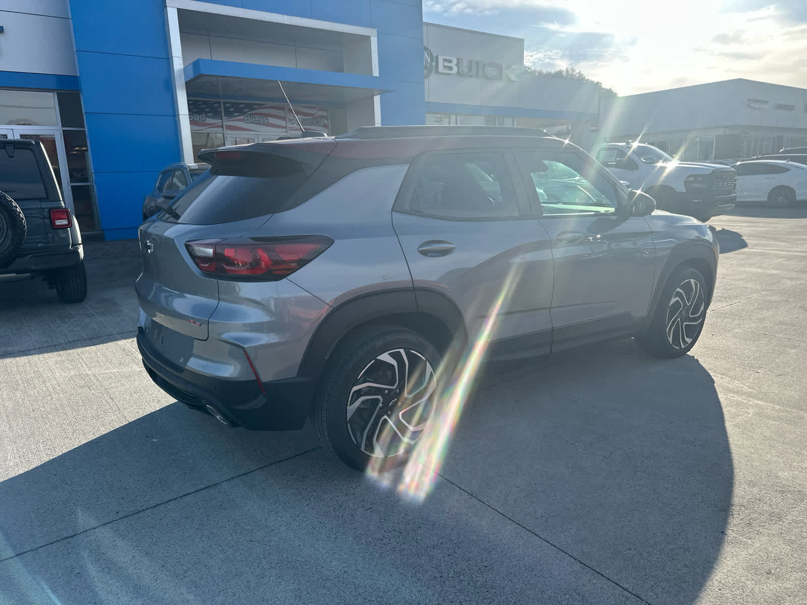 Used 2025 Chevrolet TrailBlazer RS w/ Convenience Package image 6