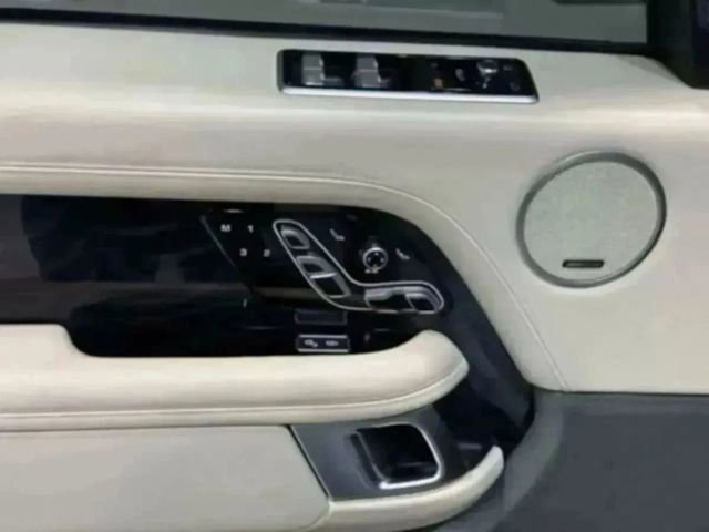 Used 2020 Land Rover Range Rover Autobiography AWD/4WD image 45