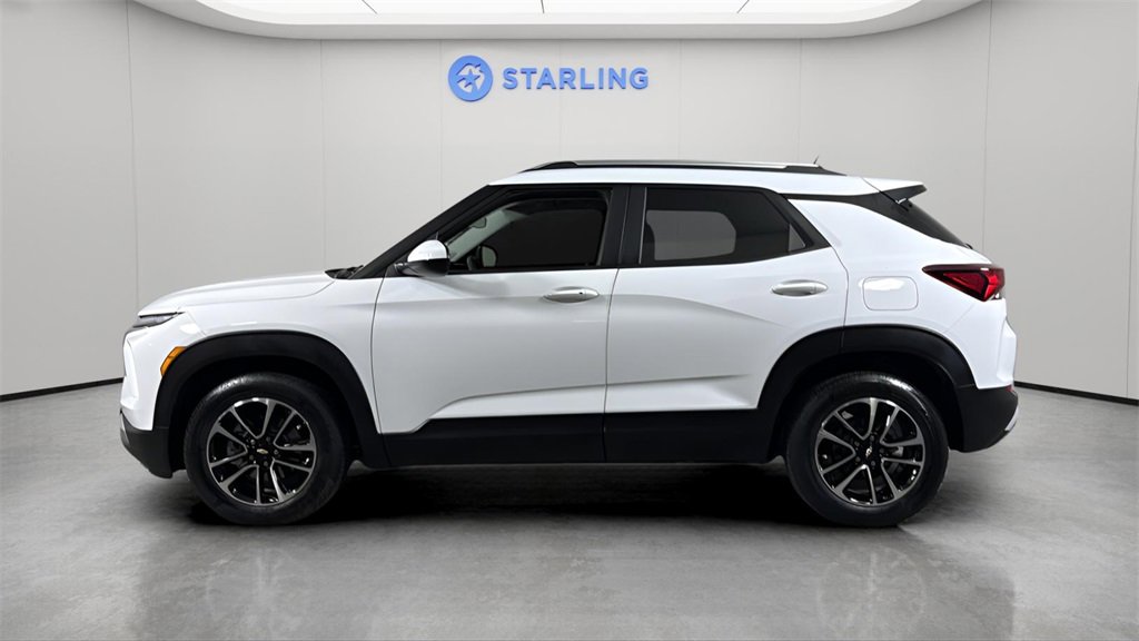 Certified 2024 Chevrolet TrailBlazer LT w/ Driver Confidence Package image 9